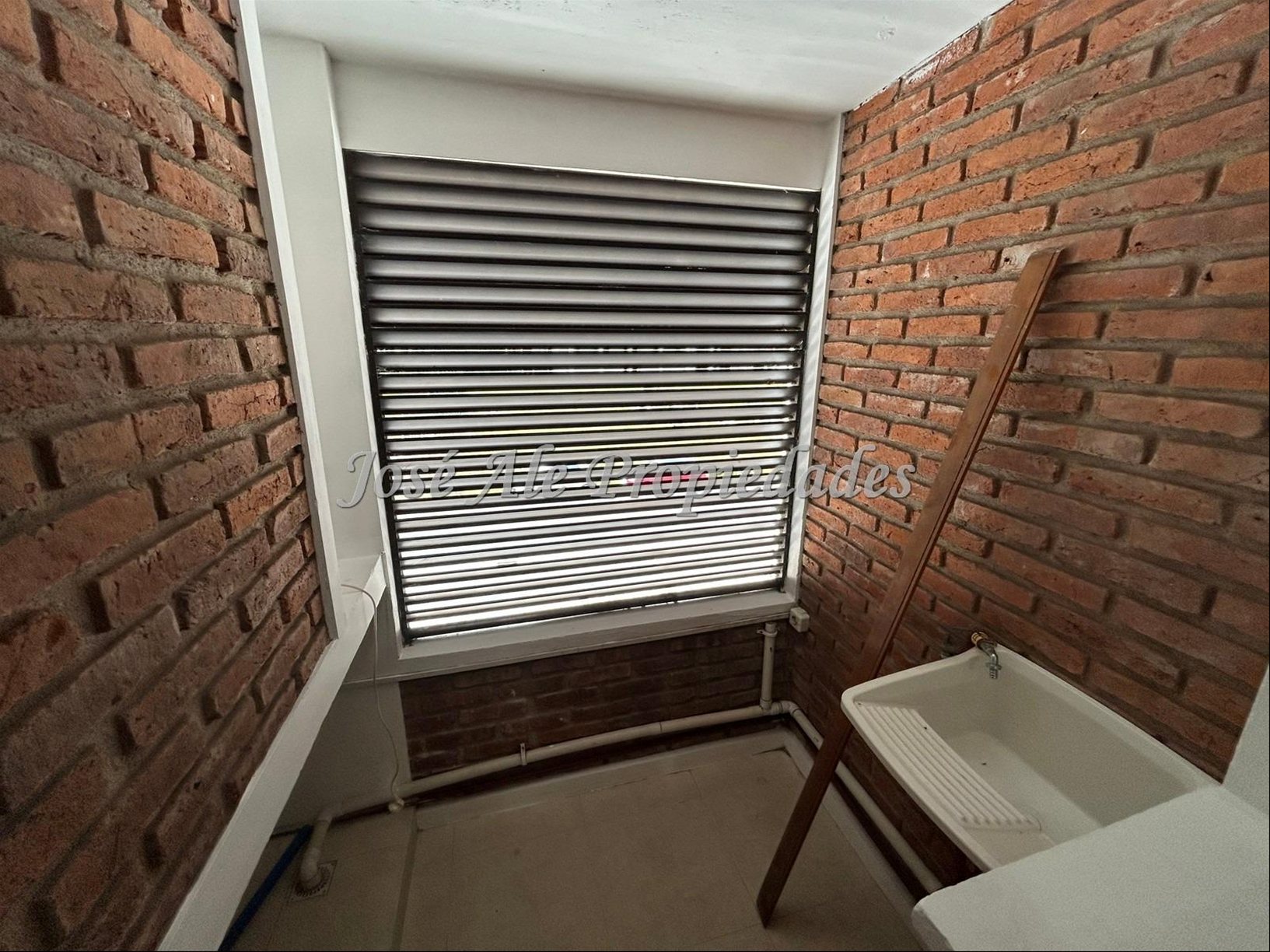 EN ALQUILER APARTAMENTO DE 1 DORMITORIO, SOBRE LA RAMBLA DE COLONIA. · Photo 7