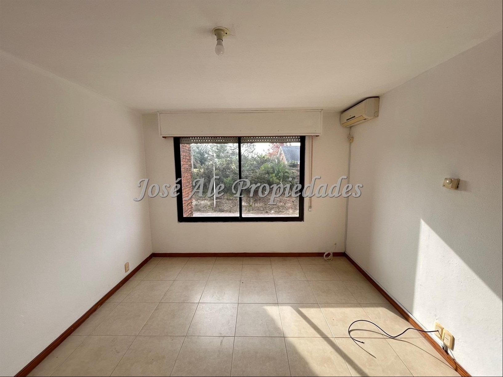 EN ALQUILER APARTAMENTO DE 1 DORMITORIO, SOBRE LA RAMBLA DE COLONIA. · Photo 8