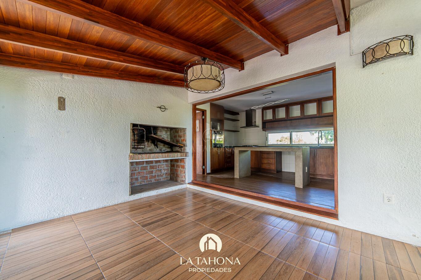 Casa en venta y alquiler - Ref 59 · Foto 8