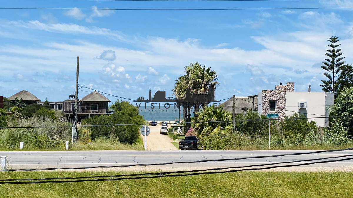 Casa en venta en Punta Piedras