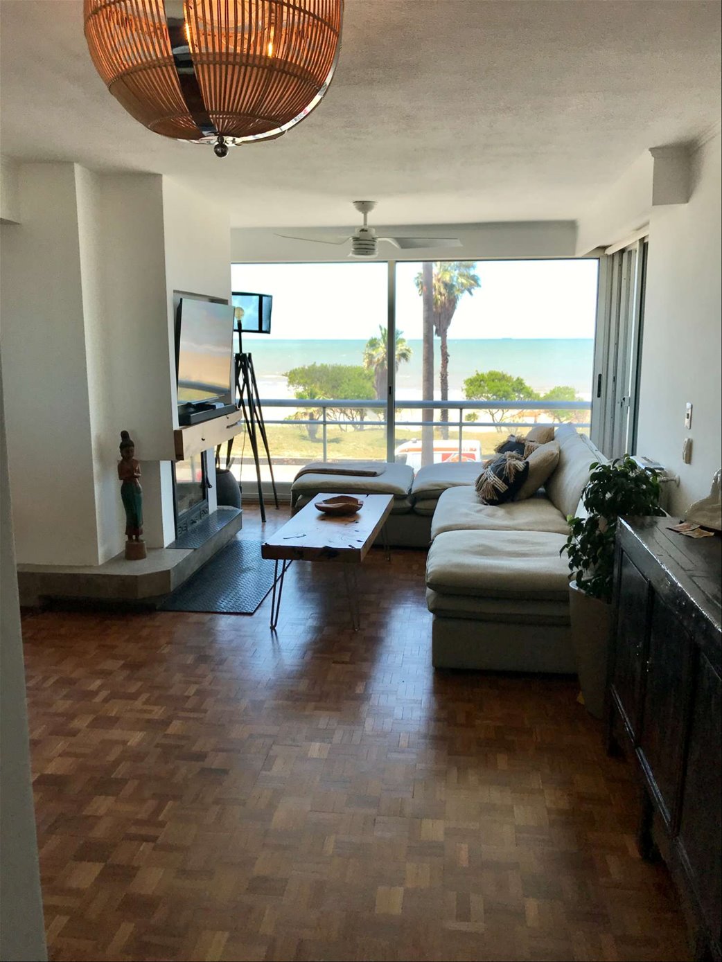 VENTA APARTAMENTO 3 DORMITORIOS, 3 BAÑOS Y GARAJE SOBRE EL MAR, ESPECTACULAR, UNICO