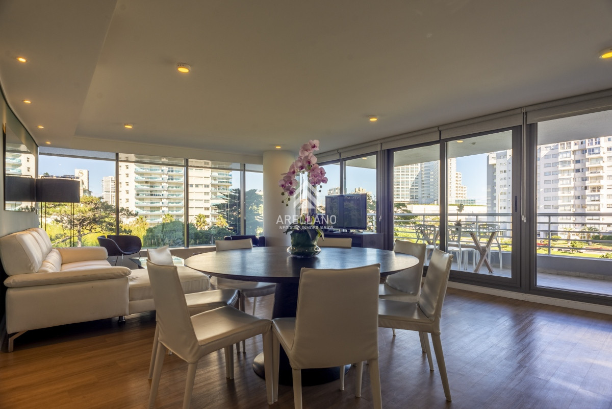 Departamento de 3 dormitorios playa mansa - Punta del Este · Foto 3