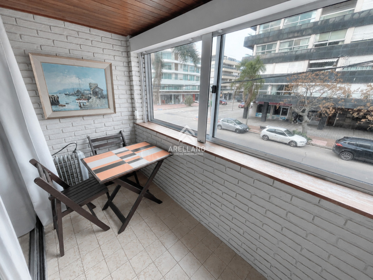 Alquiler Apartamento 1 Dormitorio Con Garaje En Península ALQUILER ANUAL