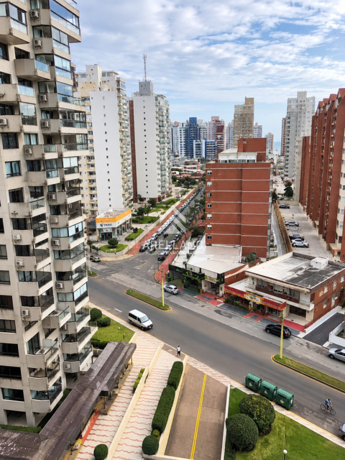Alquiler anual apartamento 3 dormitorios · Foto 2