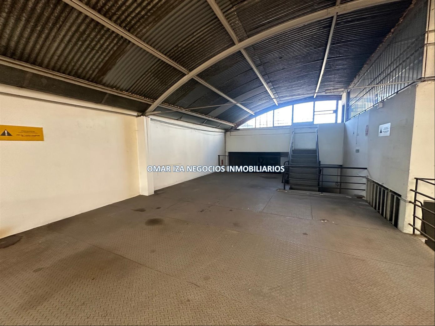 ALQUILER LOCAL COMERCIAL MALVIN SOBRE AV DEPOSITO, GARAGE · Foto 3