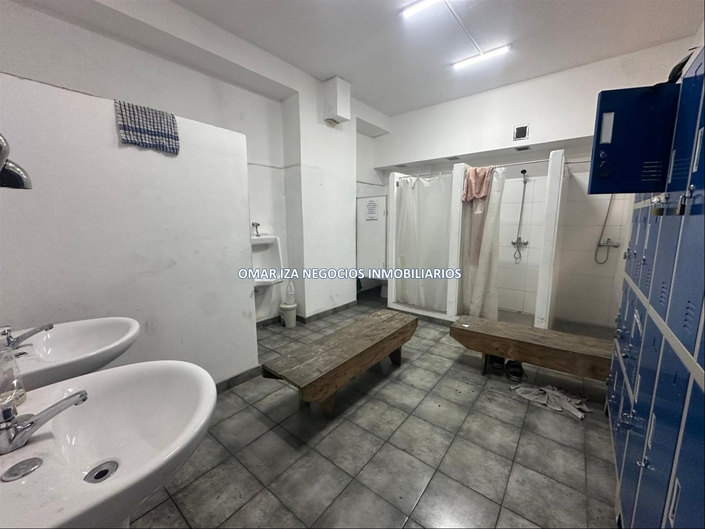 Venta y alquiler local industrial Sayago, galpón deposito con oficinas y acceso de camiones · Foto 12