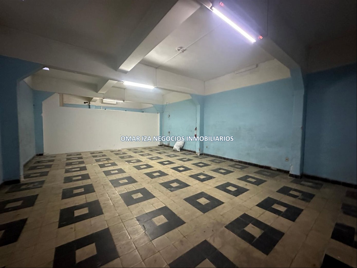 Venta y alquiler local industrial Sayago, galpón depósito con oficinas y acceso de camiones · Foto 9
