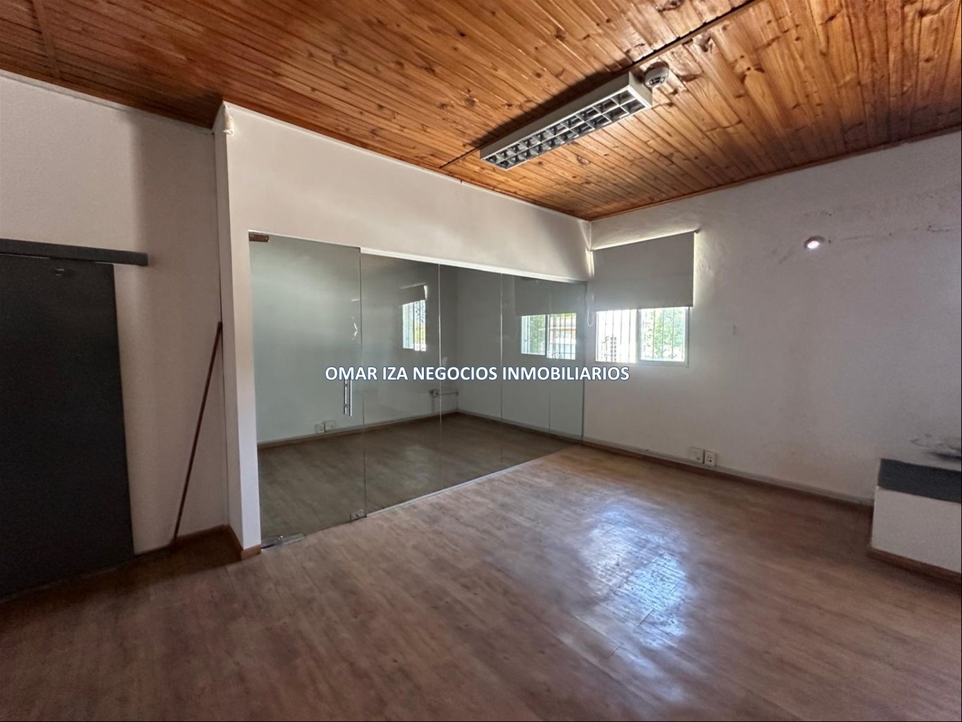 Venta y alquiler local industrial Sayago, galpon para depósito con oficinas y servicios completos · Foto 7