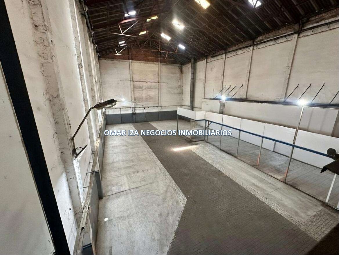 ALQUILER LOCAL COMERCIAL EN POCITOS, 1548M2 EDIFICADOS, ENTRADA DE CAMIONES, EXCELENTE UBICACION · Foto 5