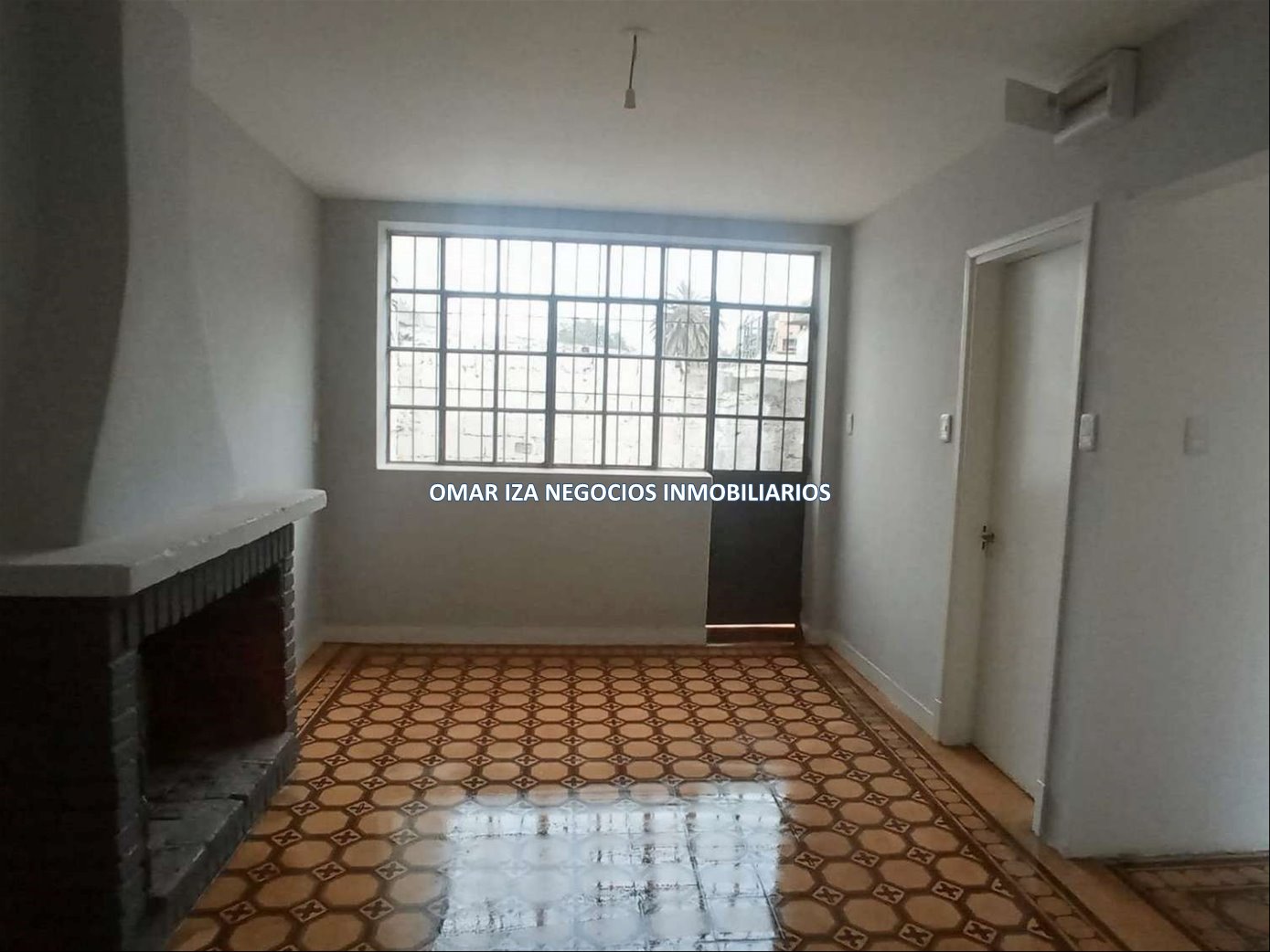 ALQUILER APARAMENTO DE 4 DORMITORIOS EN PASO MOLINO, ESTAR CON HOGAR, 2 BAÑOS, 2 PATIOS