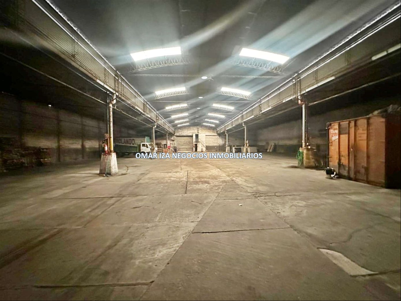 Venta y alquiler galpón local industrial o comercial, depósito en Aguada - Reducto. · Foto 11