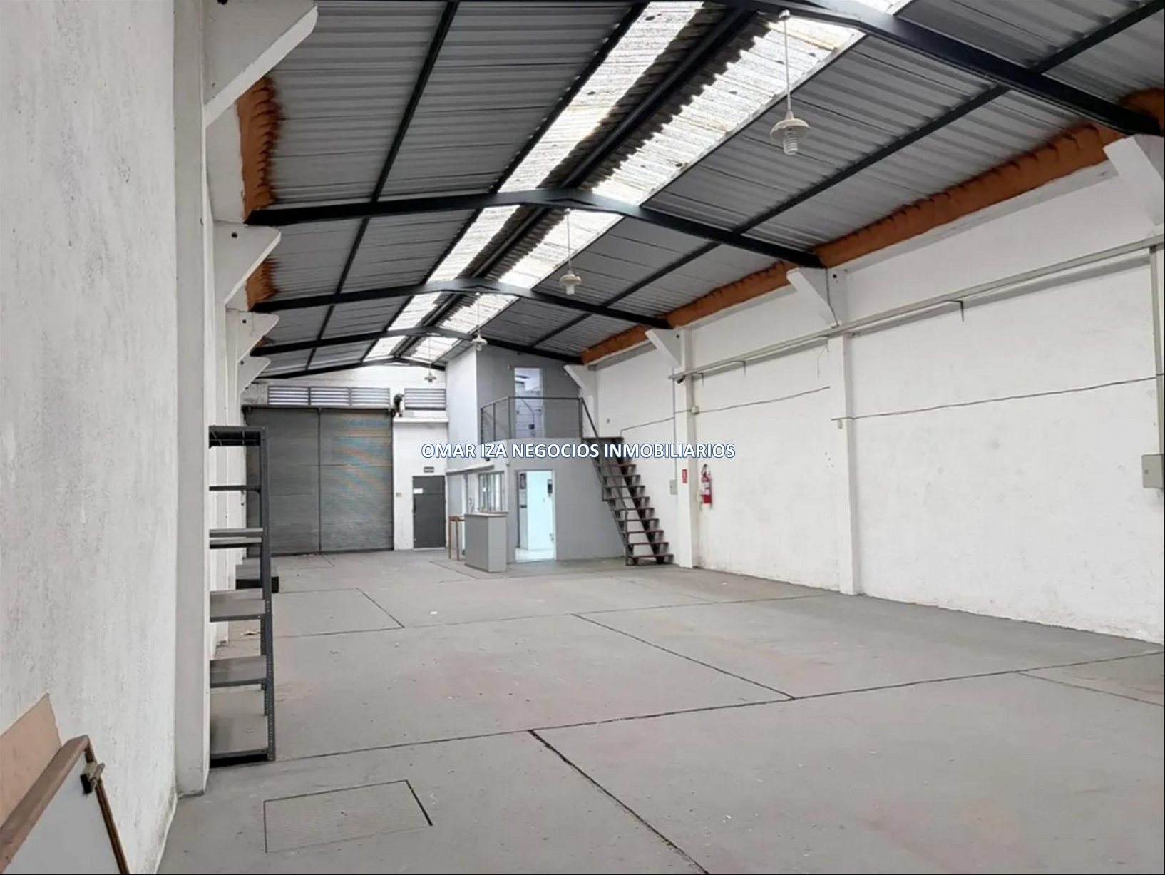 ALQUILER LOCAL COMERCIAL PROX ATAHUALPA, ENTRADA VEHICULAR, GALPON, DEPOSITO, 2 BAÑOS · Foto 8