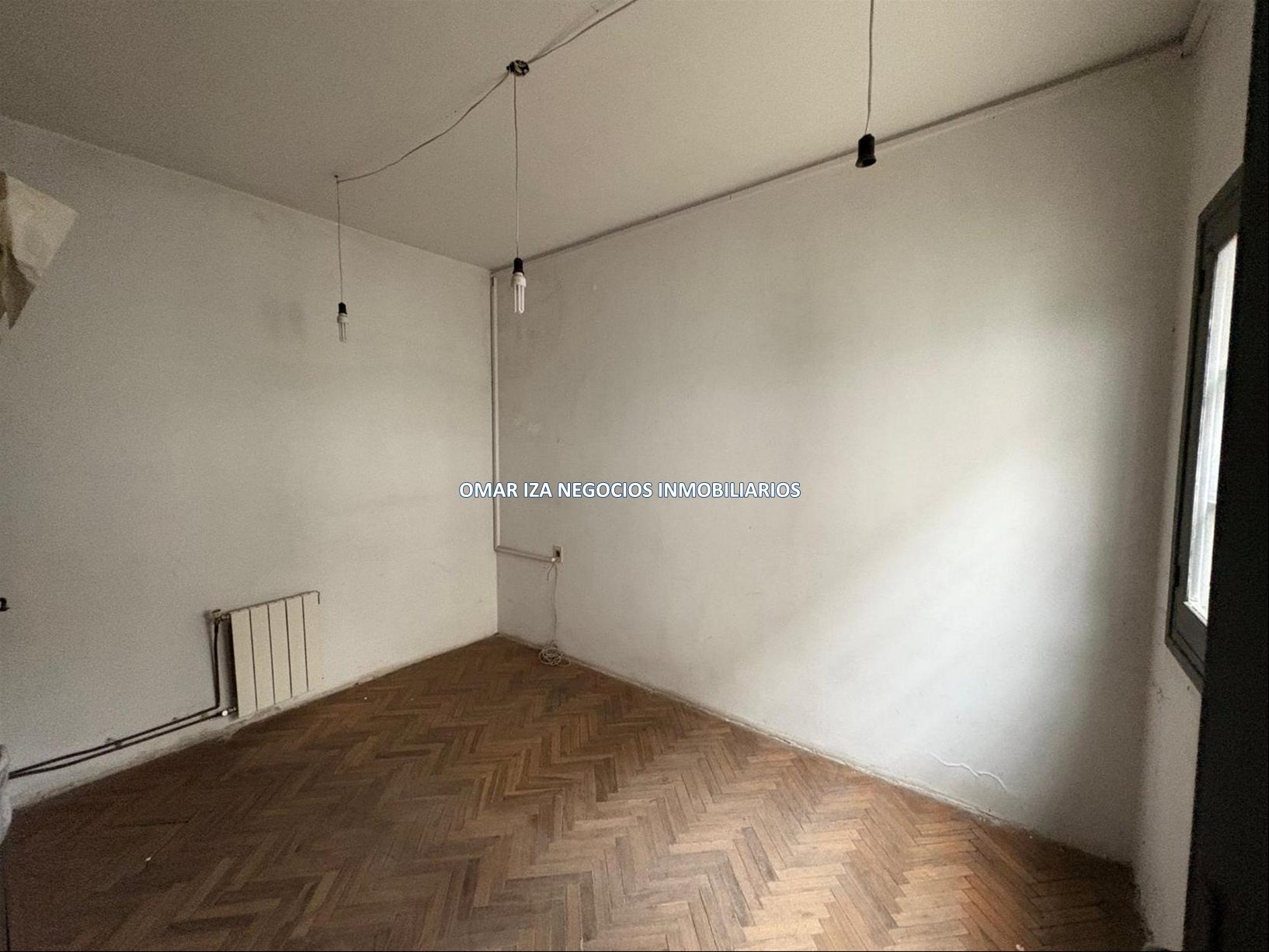 venta y alquiler local comercial sobre av italia. excelente ubicacion, showroom, deposito, oficinas · Foto 12