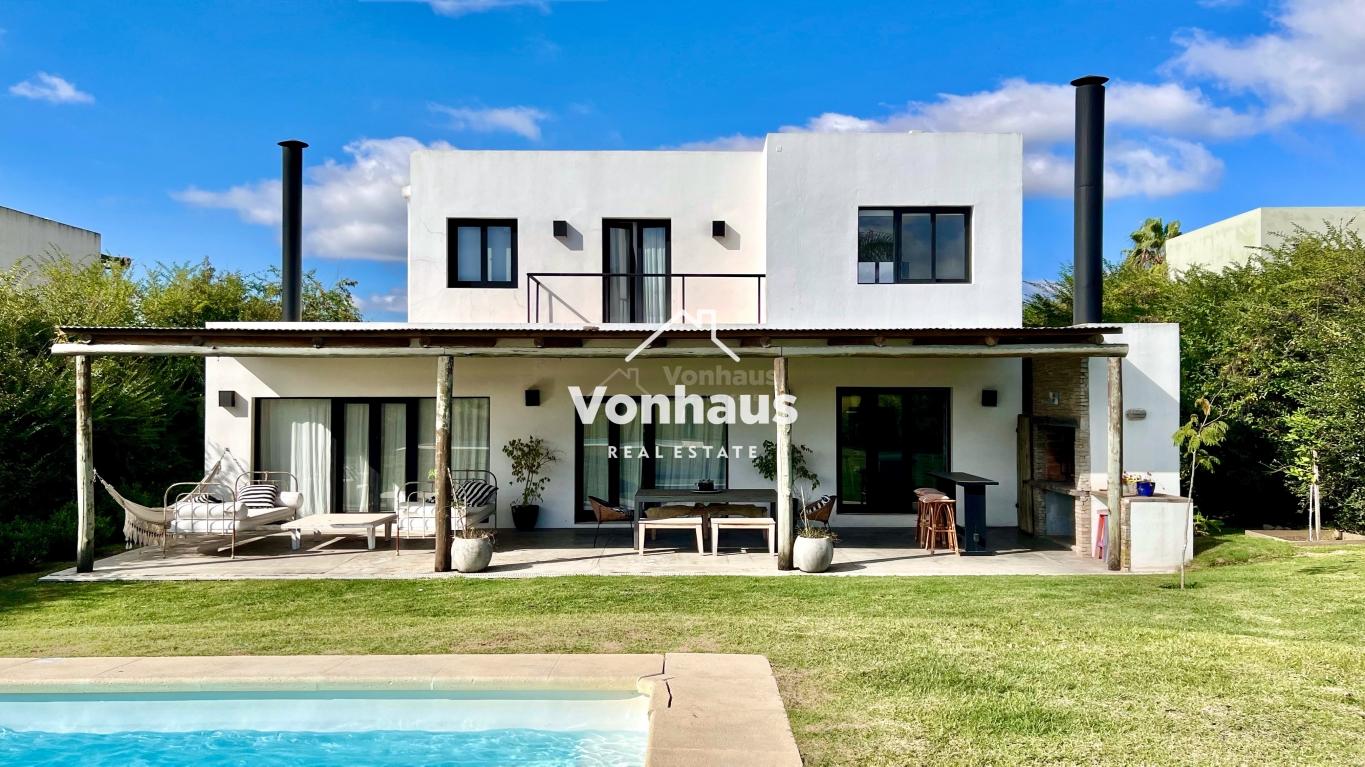 Casa en alquiler en Lomas de la Tahona