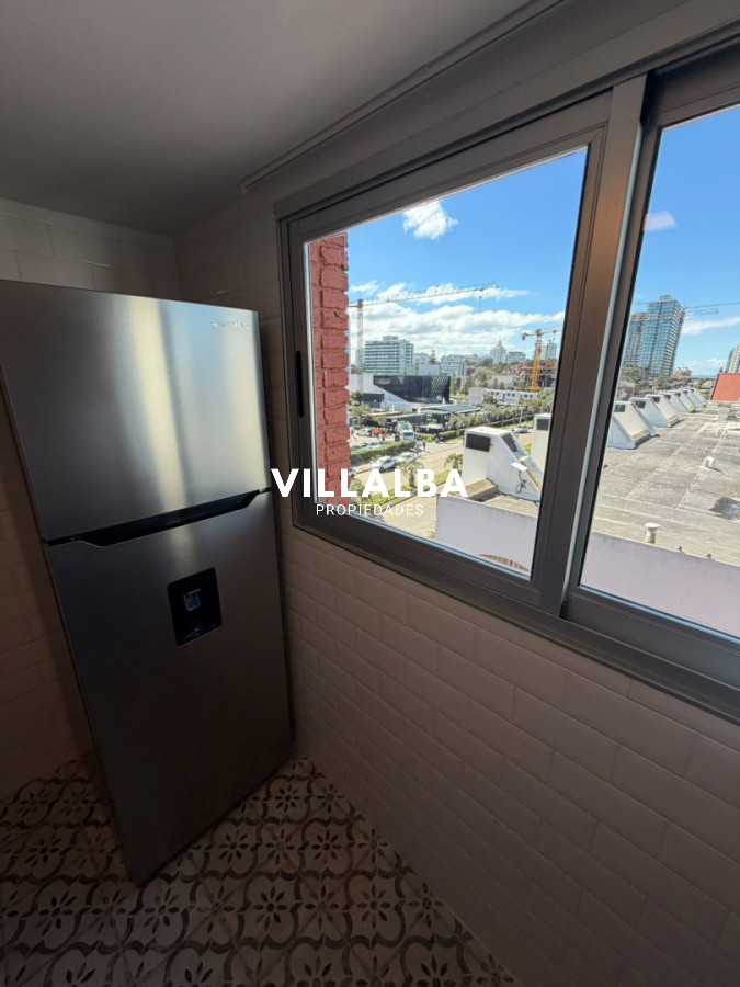 Amplio apartamento de 1 dormitorio y medio alquiler anual. · Foto 12