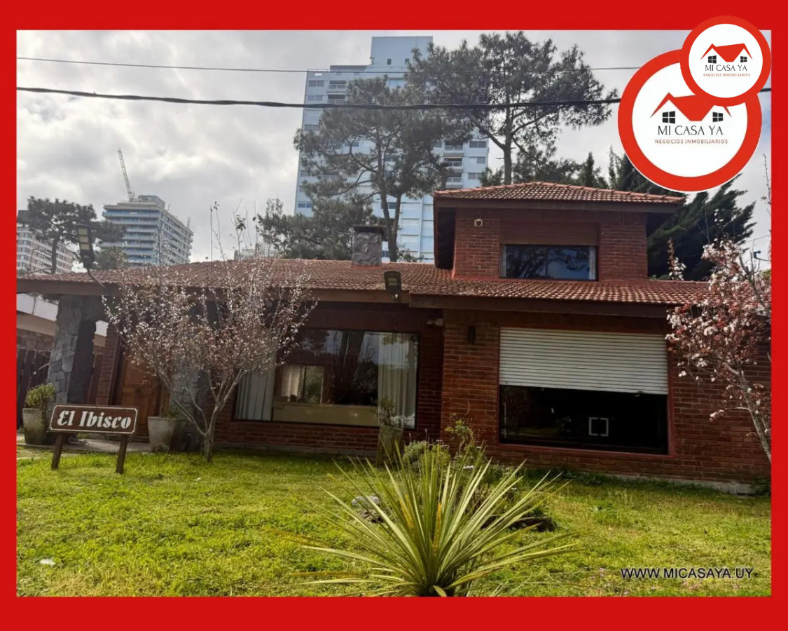 Permuta Hermosa Casa En Punta Del Este, Con Piscina, Patio, Barbacoa, 3dorm Y Con 3 Baños