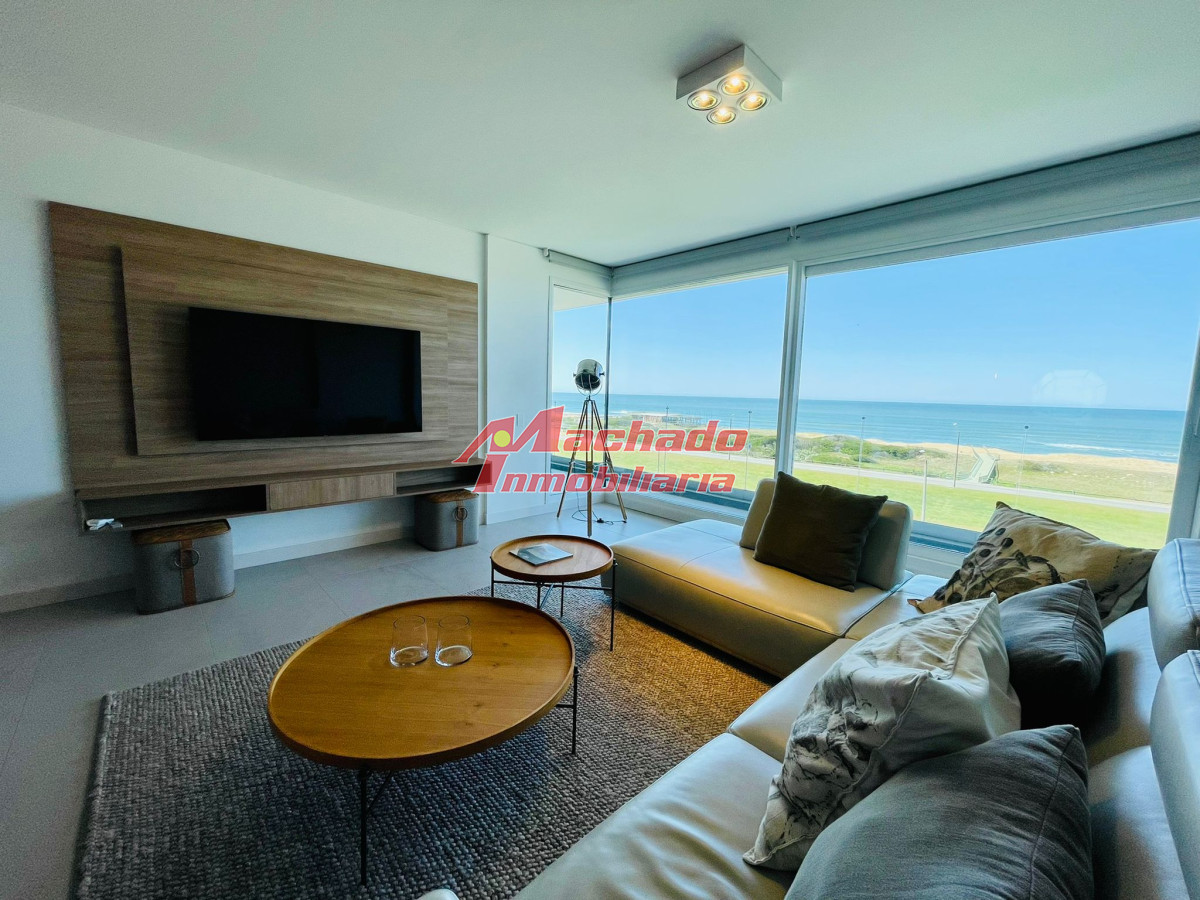 Alquiler y venta de apartamento de 3 dormitorios en Punta del Este