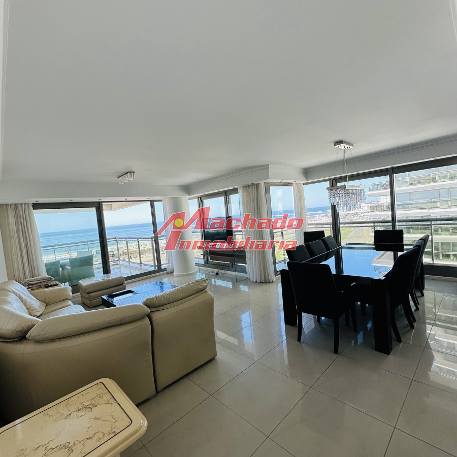 Apartamento en Venta y alquiler , primera linea, playa brava.