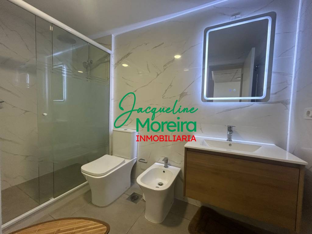 APARTAMENTO 106. EDIFICIO SEASIDE SUITES PUERTO PIRIAPOLIS, 1 DORMITORIO EN ALQUILER a sólo 2 cuadras playa Rinconada. · Photo 7