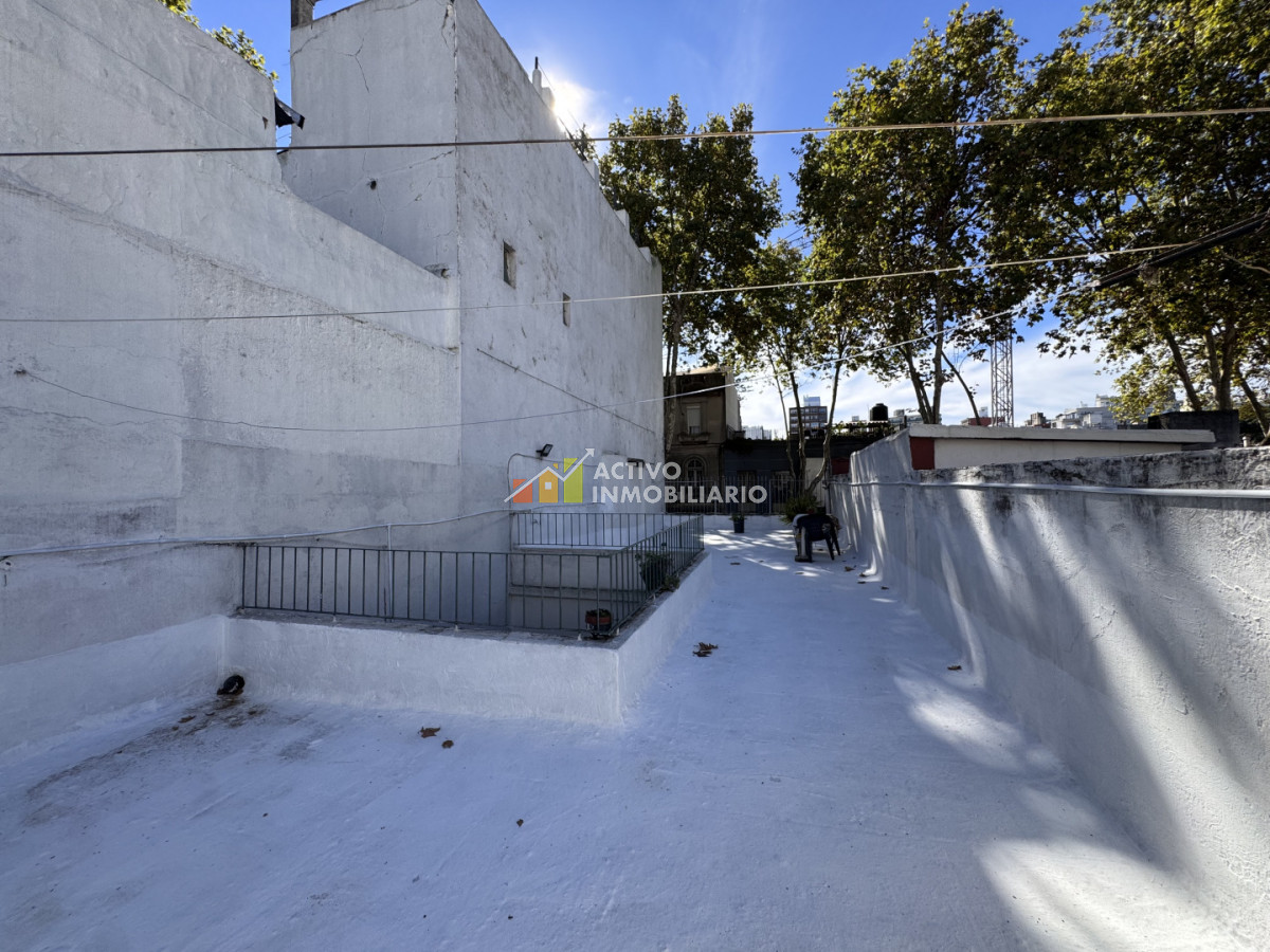 Venta casa 3 dormitorios + azotea transitable padrón único - Parque Rodó