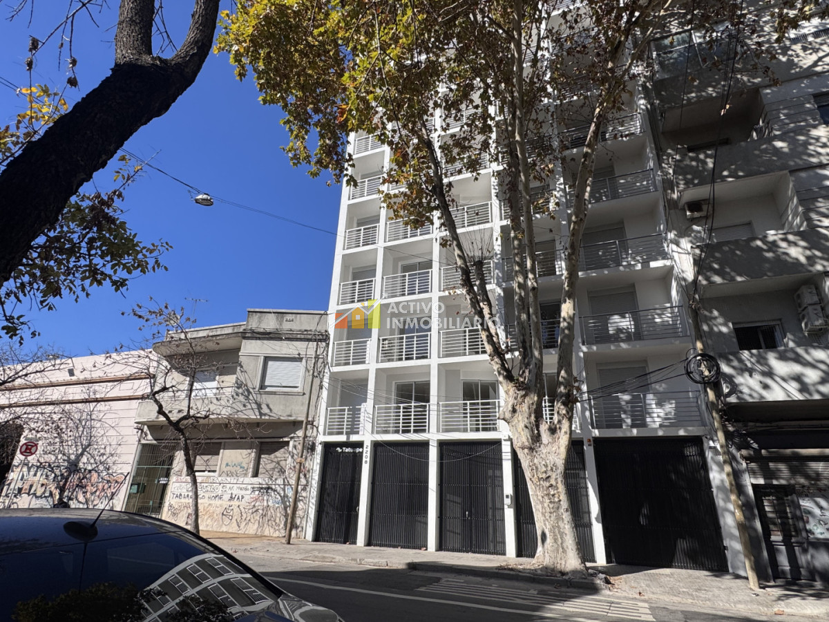 Alquiler apartamento 1 dormitorio + balcón  - Tres Cruces