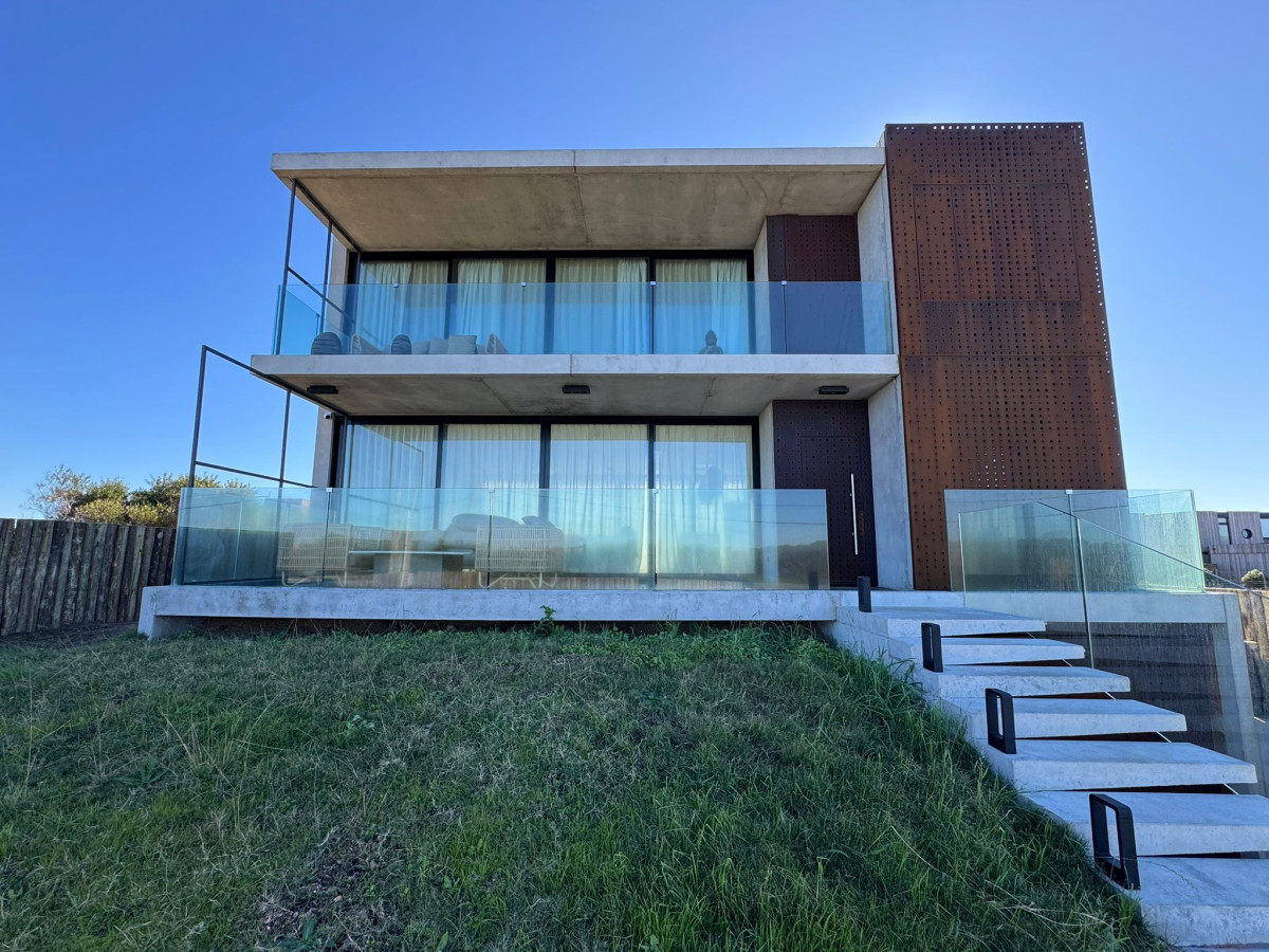 Venta Casa 3 suite Primera linea La Juanita Jose Ignacio (LJ1353)
