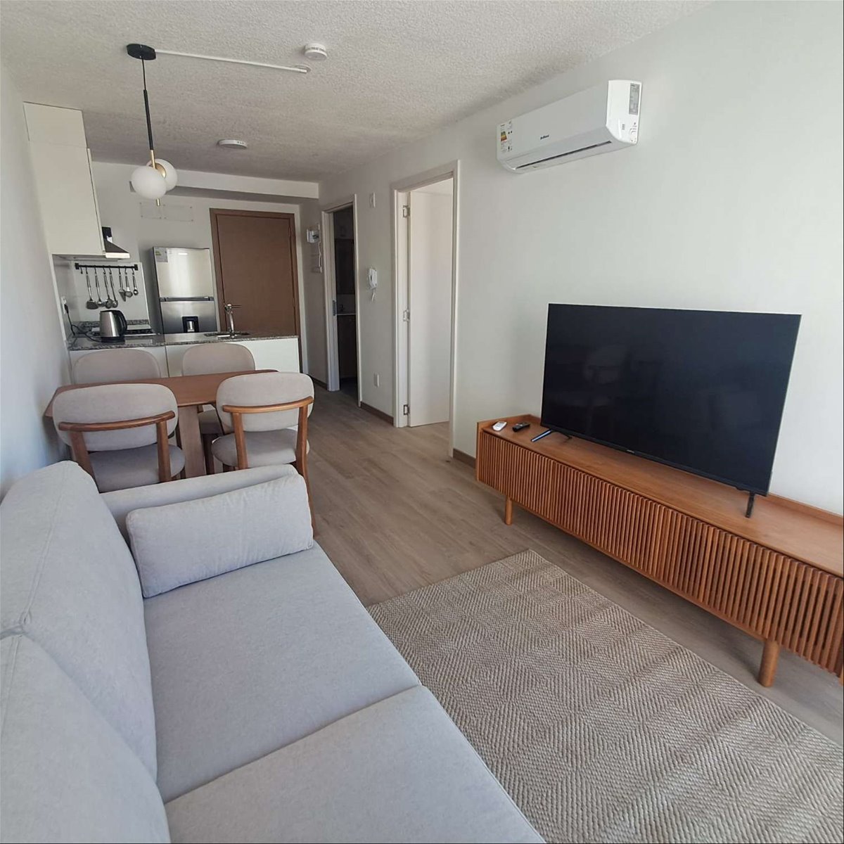 Alquiler apartamento amueblado de 1 dormitorio en Tres Cruces · Foto 1
