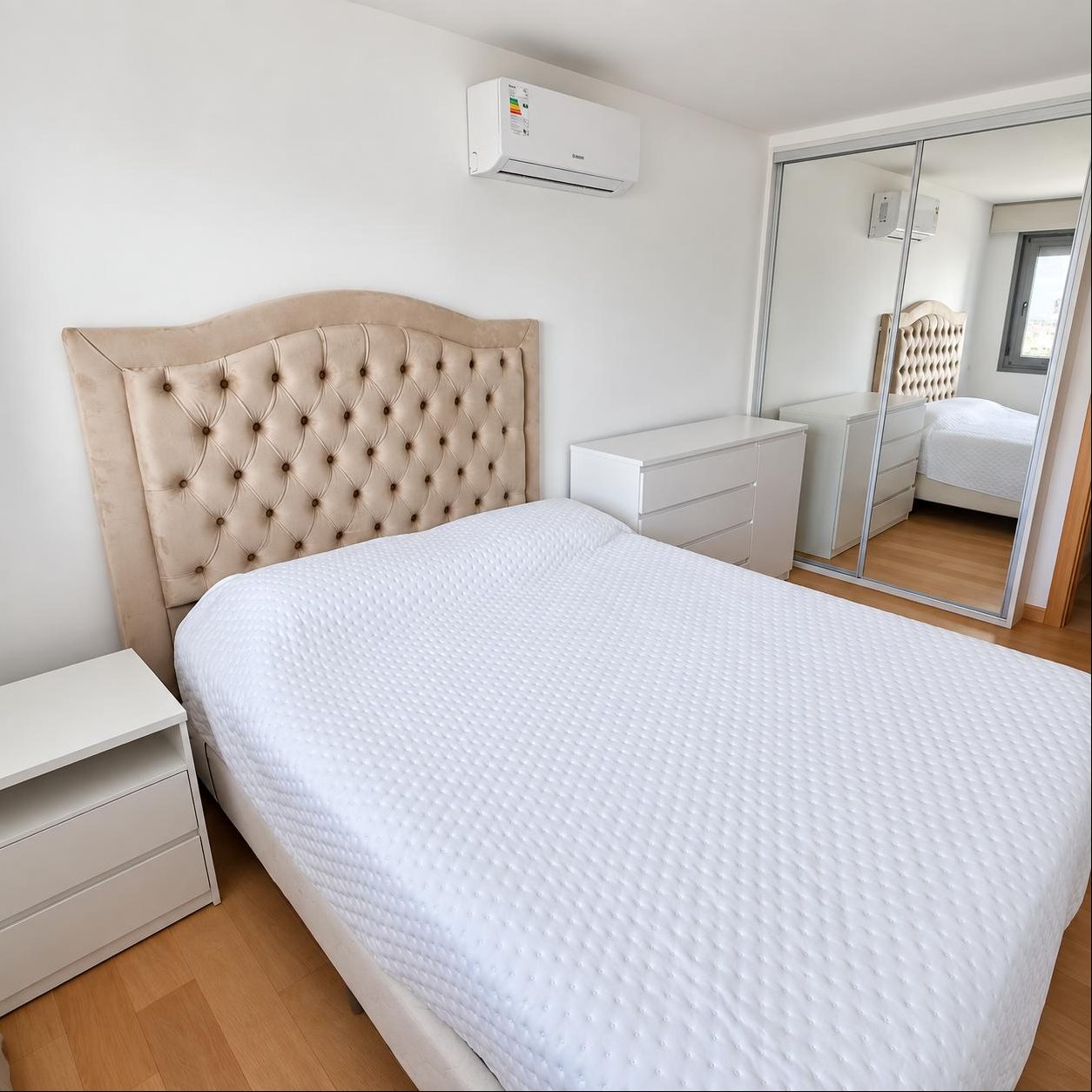 Apartamento de 1 dormitorio amueblado con garage · Photo 6