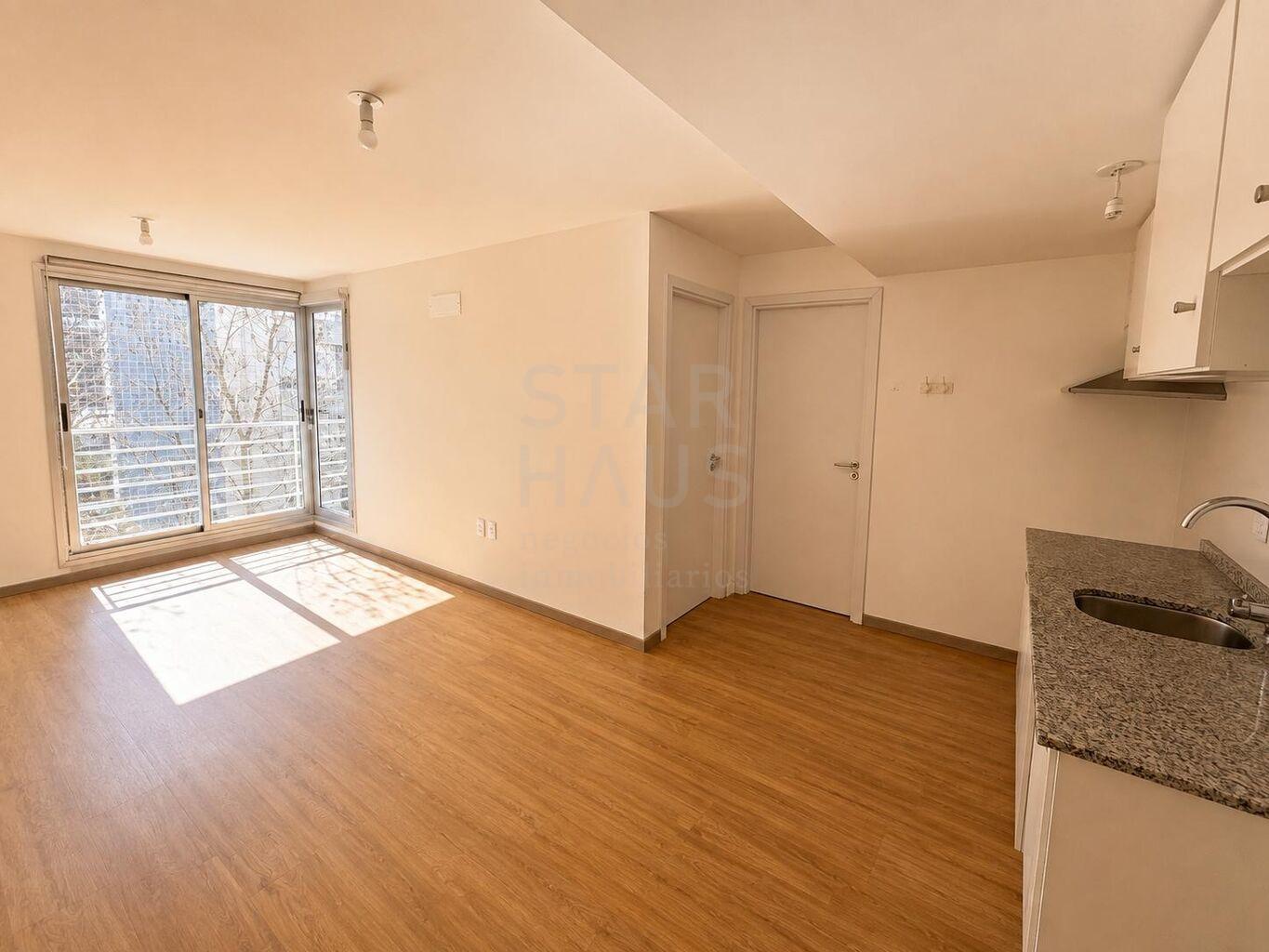 Alquiler Apartamento 1 Dormitorio Con Garage Y Balcón en Parque Rodó