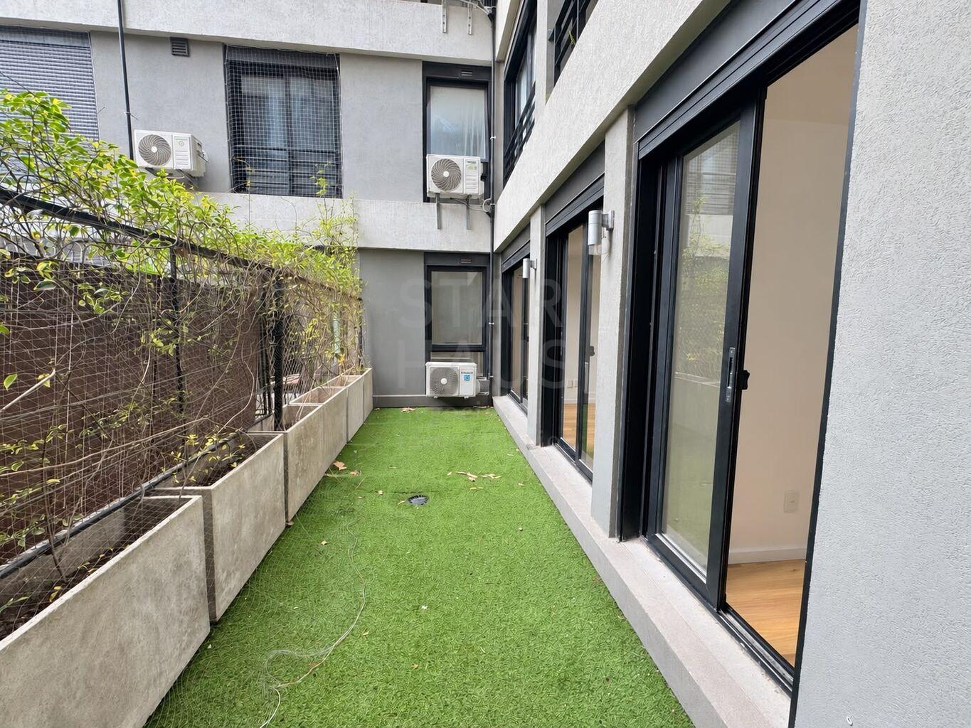 Alquiler Apartamento 2 Dormitorios con Patio y Amenities – Cordón Sur · Photo 7