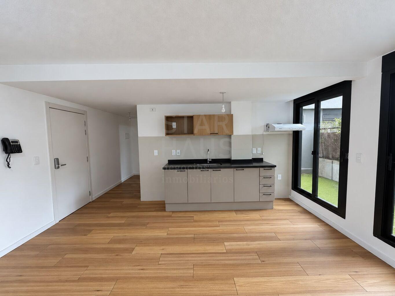 Alquiler Apartamento 2 Dormitorios con Patio y Amenities – Cordón Sur · Photo 5