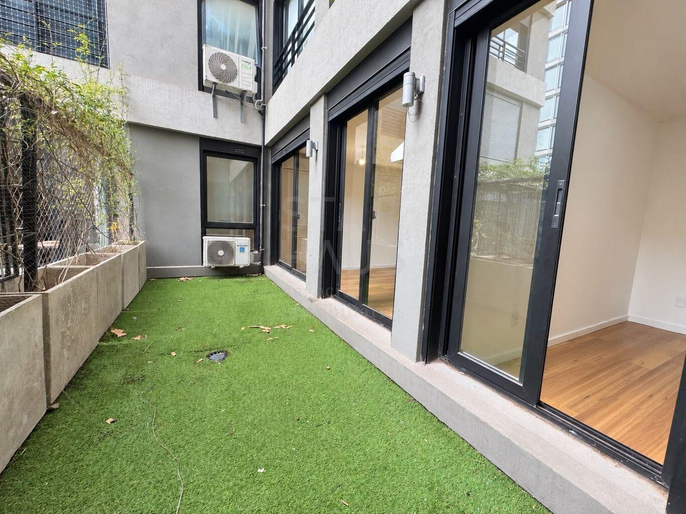 Alquiler Apartamento 2 Dormitorios con Patio y Amenities – Cordón Sur · Photo 8