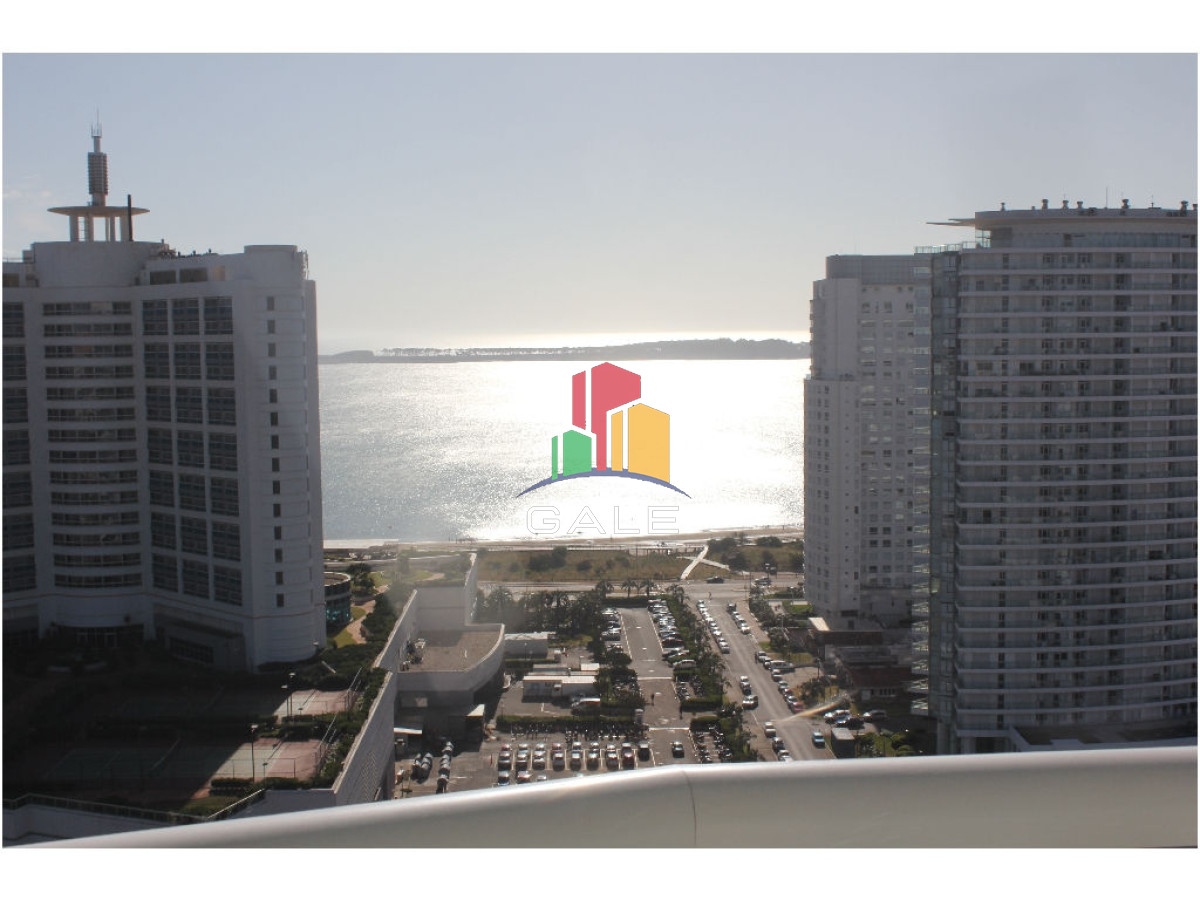 apartamento con vista a playa mansa