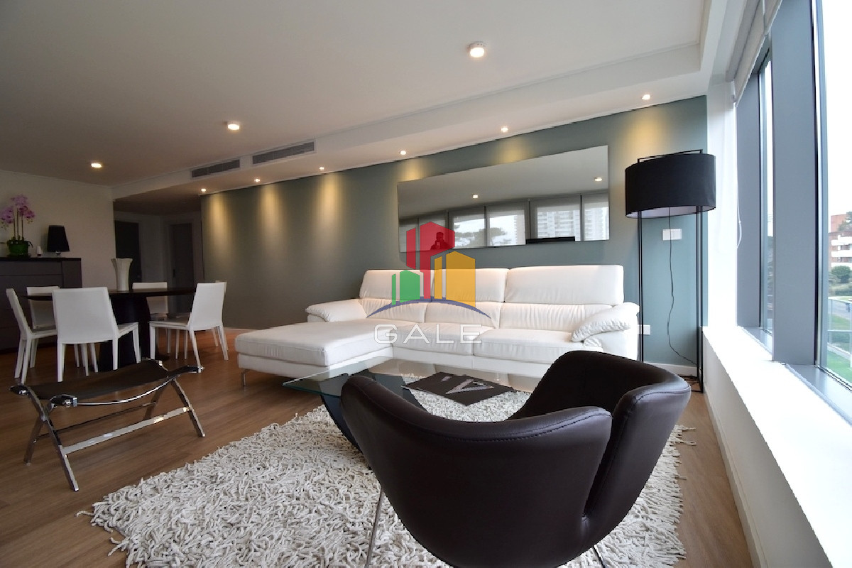 Excelente apartamento 3 dormitorios en suite Punta del Este + Alexander