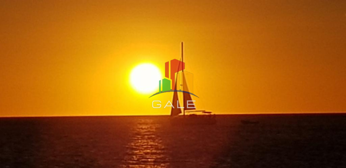 Apartamento alquiler anual frente al mar · Foto 10