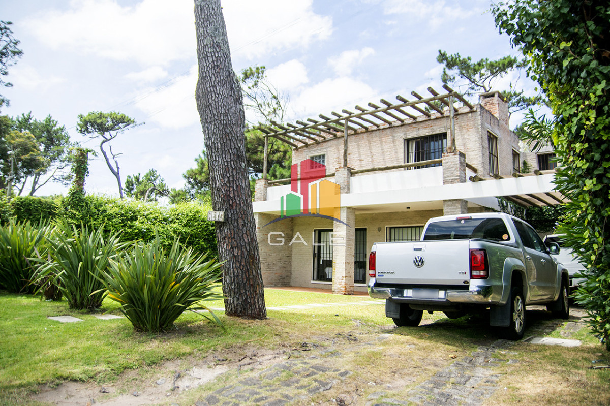 Departamento en alquiler bajo precio de mercado en Playa Mansa