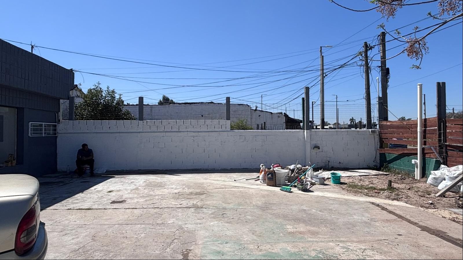 SE ALQUILA LOCAL COMERCIAL SOBRE CAMINO CARRASCO · Foto 4