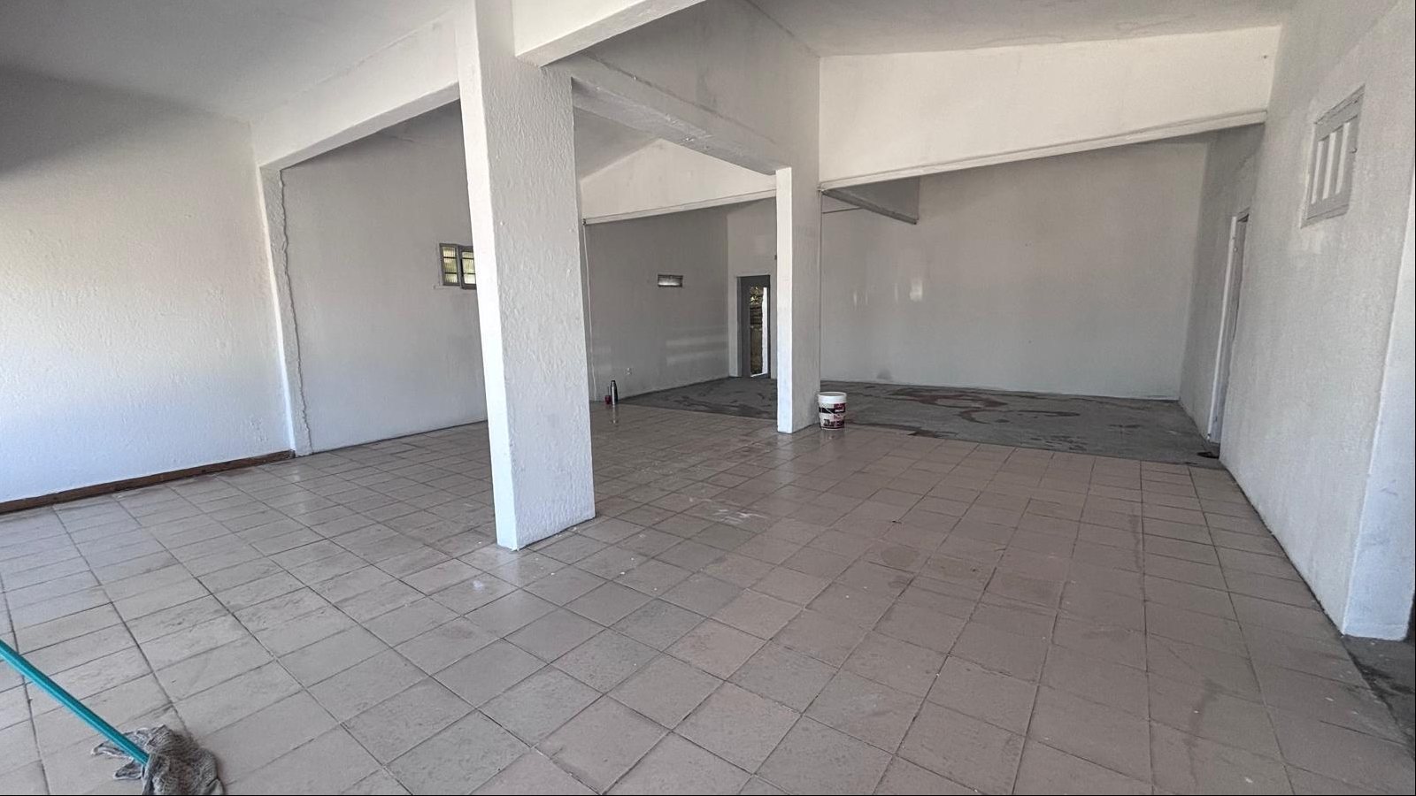 SE ALQUILA LOCAL COMERCIAL SOBRE CAMINO CARRASCO · Foto 8