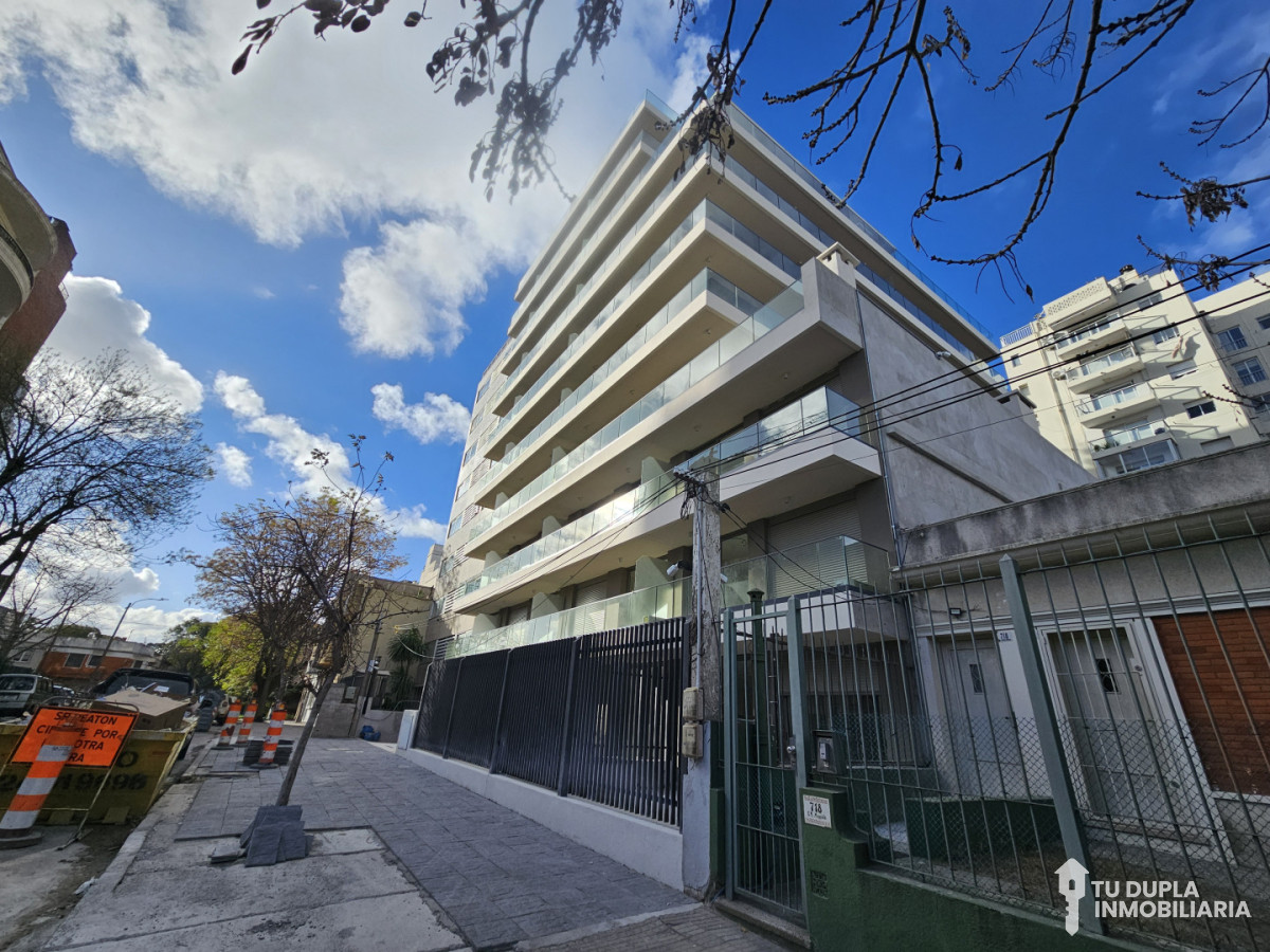 Venta Exclusivo apartamento de 2 dormitorios con suite y amplio balcón en Parque Rodó