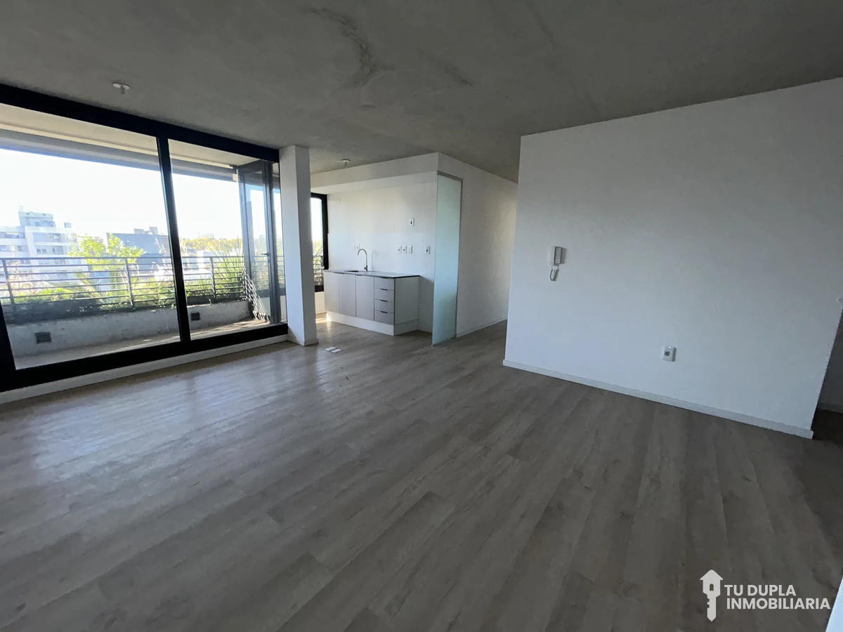 Venta 3 Dormitorios, 2 Baños Piso Alto A Estrenar En Aguada