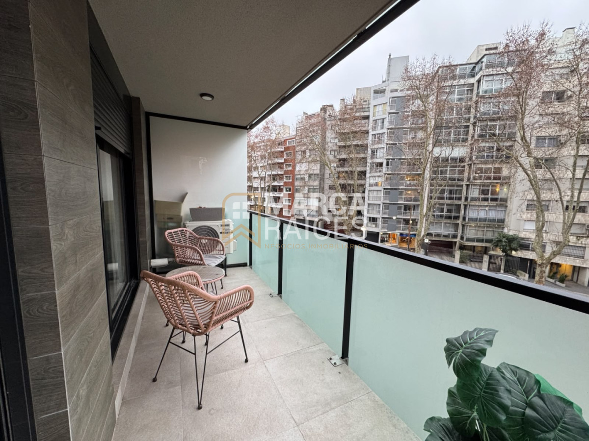 Alquiler Divino Apartamento 1 Dormitorio Amoblado con Balcón al Frente Pocitos · Foto 3