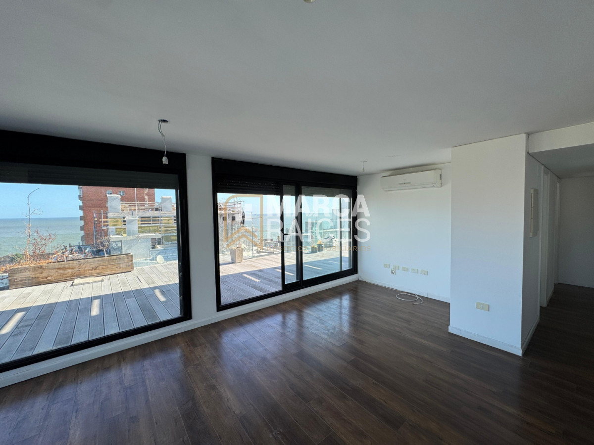 Alquiler Apartamento Penthouse 2 Dormitorios Centro ALMA SUR Montevideo · Foto 8
