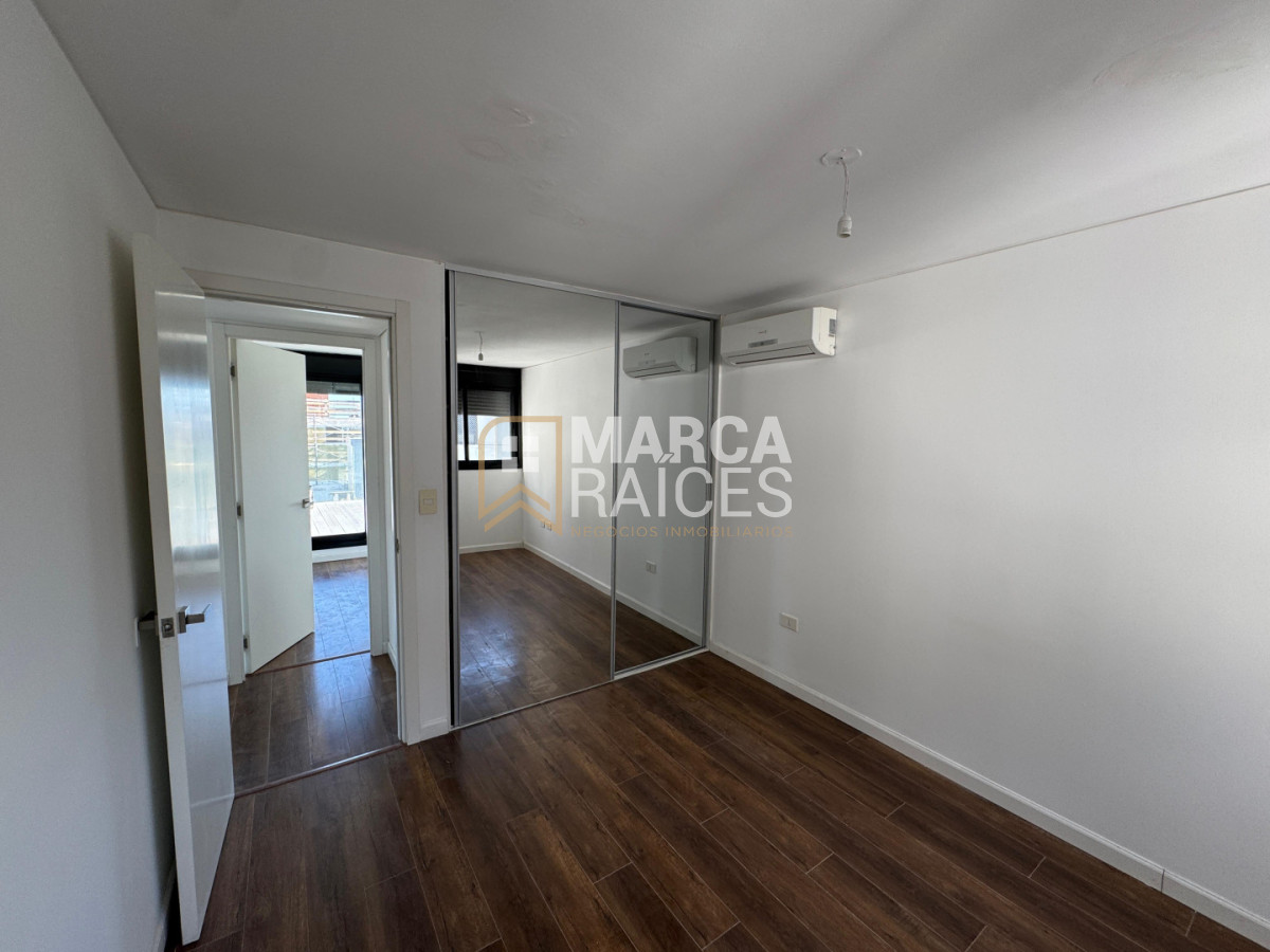 Alquiler Apartamento Penthouse 2 Dormitorios Centro ALMA SUR Montevideo · Foto 11