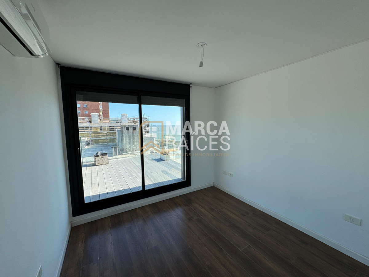 Alquiler Apartamento Penthouse 2 Dormitorios Centro ALMA SUR Montevideo · Foto 12