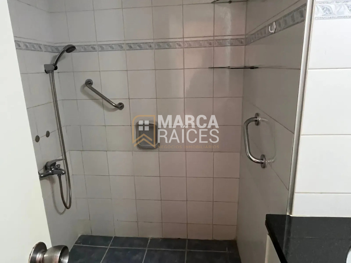 Alquiler Apartamento 2 Dormitorios, 2 Baños, 1 Garage. Montevideo Punta Carretas · Foto 11