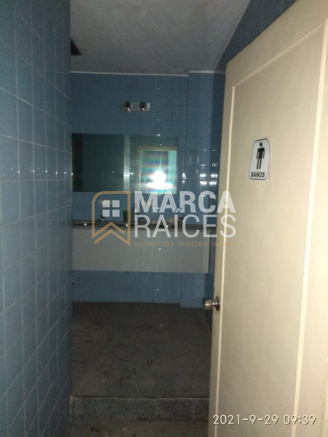 Alquiler Local Comercial. Centro, Montevideo · Foto 6