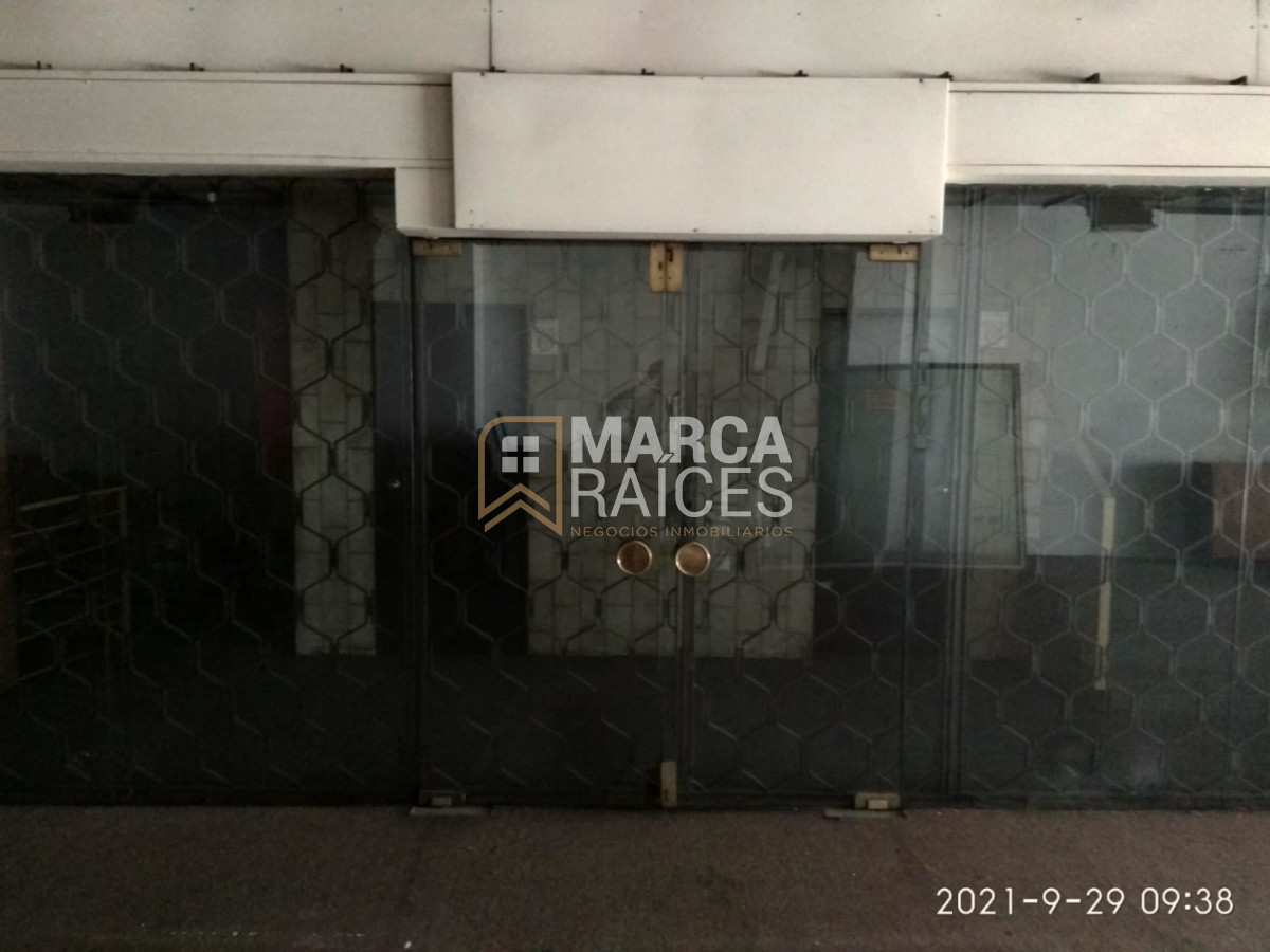 Alquiler Local Comercial. Centro, Montevideo · Foto 5