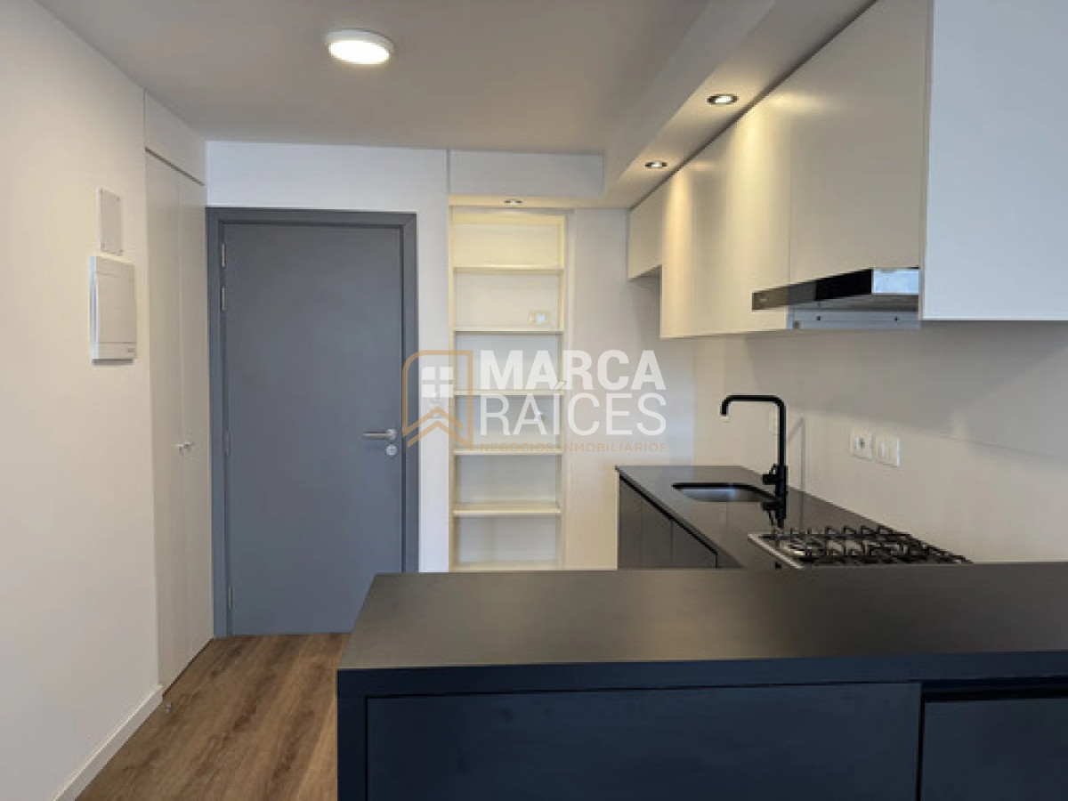 Alquiler Apartamento De Un Dormitorio Y Medio En Cordón Montevideo