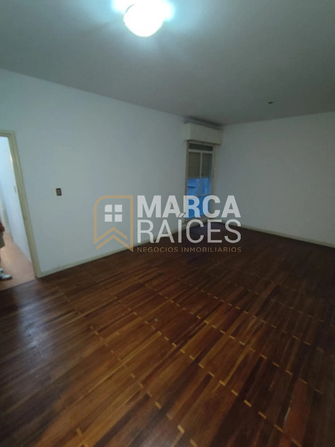 Alquiler Apartamento 3 Dormitorios. Centro, Montevideo