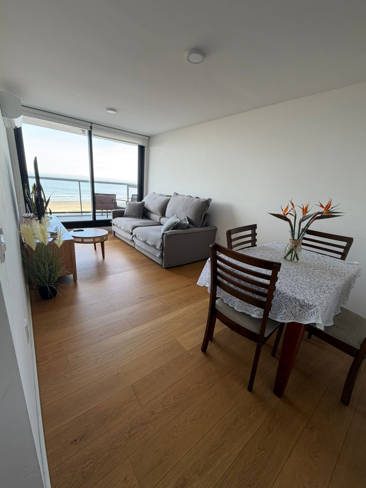 D\'Angelo Apartamento en alquiler 1 dormitorio c/ cochera en Malvin,